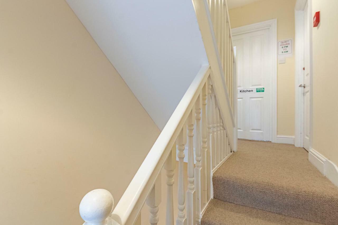 Greyhound Road Rooms London Exterior photo